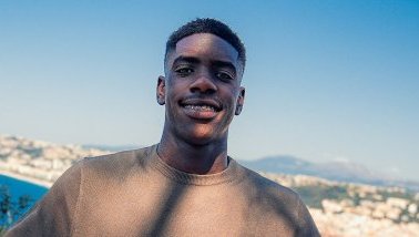 Mercato&nbsp;: Junior Mandza signe pro à l’OGC Nice, le Gabon tient une pépite à suivre